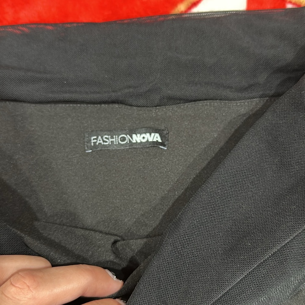 FASHION NOVA BODY SUIT - Picture 3 of 3